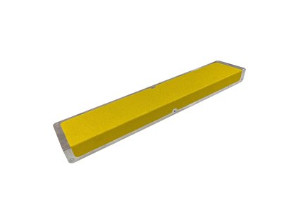 Žlutý hliníkový protiskluzový nášlap na schody FLOMA Bolt Down Plate - 63,5 x 12 x 4,5 cm a tloušťka 1,6 mm