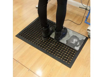 9d9710bbc4e542731fc6ed87588b3533