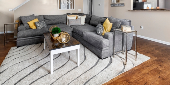 Co dělat, aby koberec neklouzal