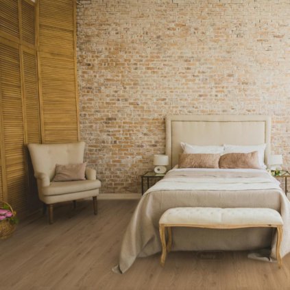 levné linoleum pvc trida zateze 22 vzor dekor dřevo prkna pouziti obývací pokoj ložnice barva bezova hneda NAGANO Copenhagen T55 interier