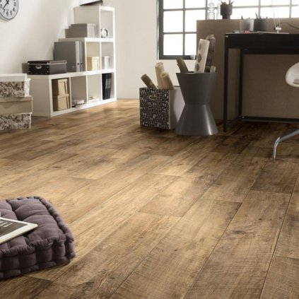 124195 3 zatezove pvc lino kvalitni snadna udrzba filcovy podklad vzor prkna povrchova uprava pur barva hneda vivatex 33 19 interier