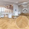 Dřevěná podlaha ARTISAN DUB CHEVRON NORMANDY INTERIÉR ZASEDAVÍ MÍSTNOSTI piktogram