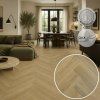Herringbone Rigid Highland Oak Gold interiér moderního obýváku