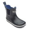 short classic rubber boot