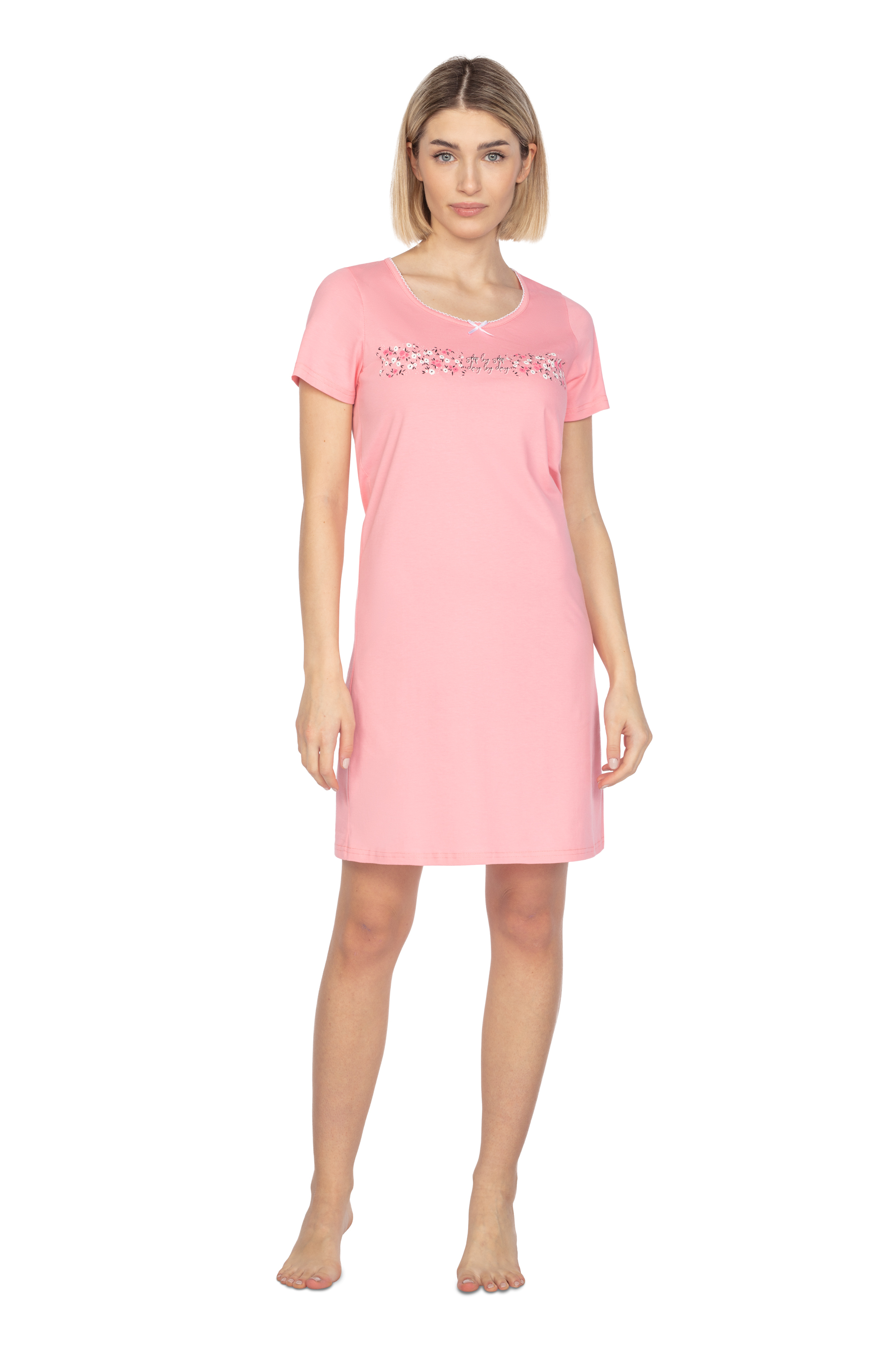 Regina 121 růžová dámská noční košile Barva: růžová, Velikost: M