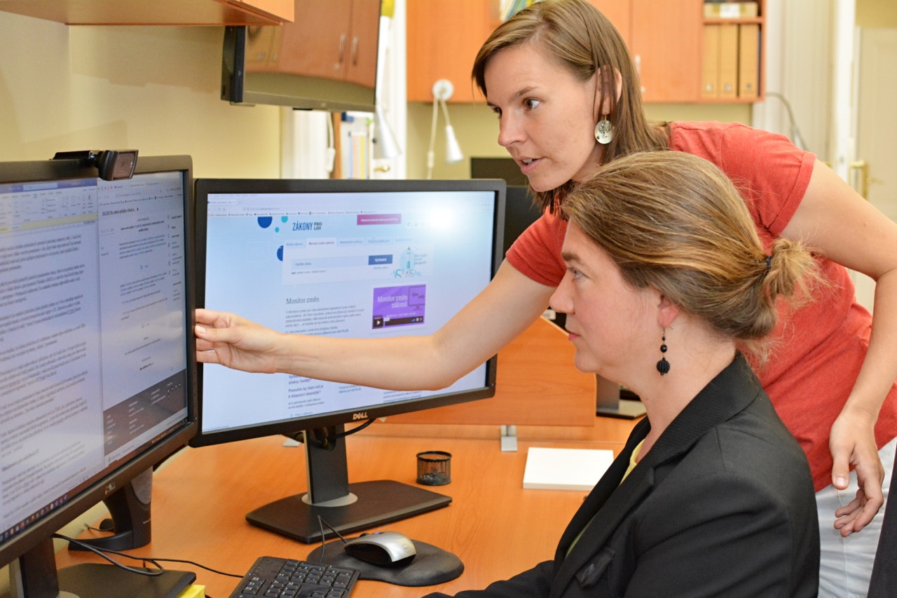 Overball jako pomůcka pro správné sezení