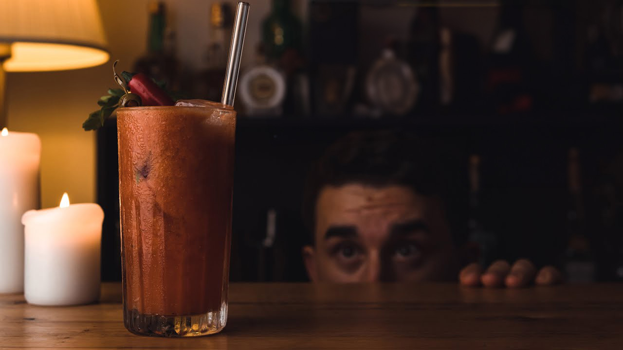 VIDEO | Historie Bloody Mary a proč chutná, jako pizza ve sklenici