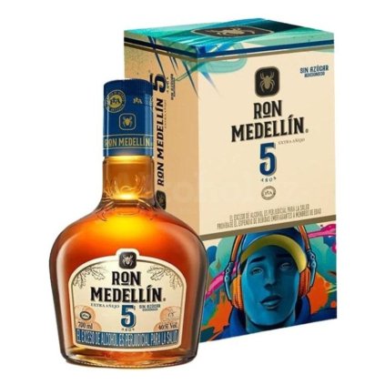 Medellin Extra anejo 5yo 40% 0,7l rum