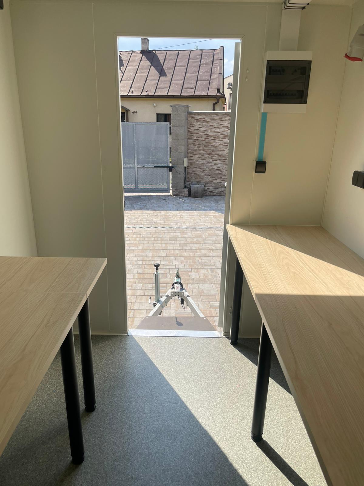 Gastro přívěs - zadní pohled