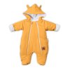 Baby Nellys Kombinézka s dvojitým zapínáním, s kapucí a oušky TEDDY - hořčicová (Velikost 62 (2-3m))