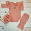 Body s volánky, legíny do zvonu a čepička, 3D, bavlna, meruňková (Velikost 74 (6-9m))