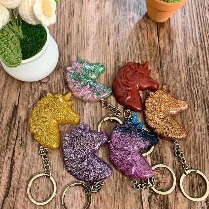 Přívěsek velký Jednorožec  ručně vyráběný – pryskyřice – originál