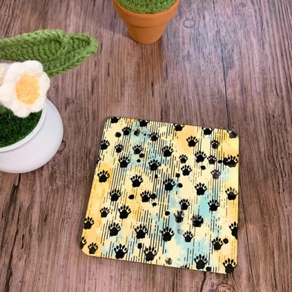 Podtácek Tlapky  roztomilý motiv zvířecích tlapek