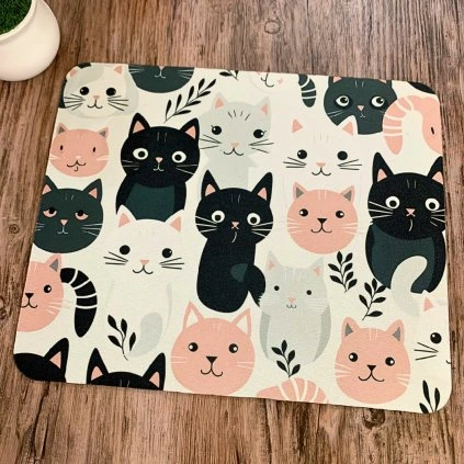 Podložka pod myš - Černobílé kočky  minimalistický zvířecí motiv