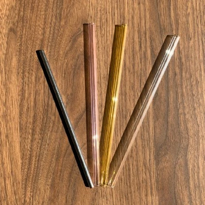 rovná brčka skleněná a kovová