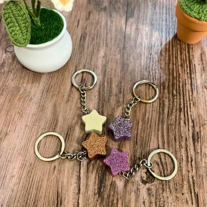 Přívěsek malý Hvězda  ručně vyráběný – pryskyřice – originál