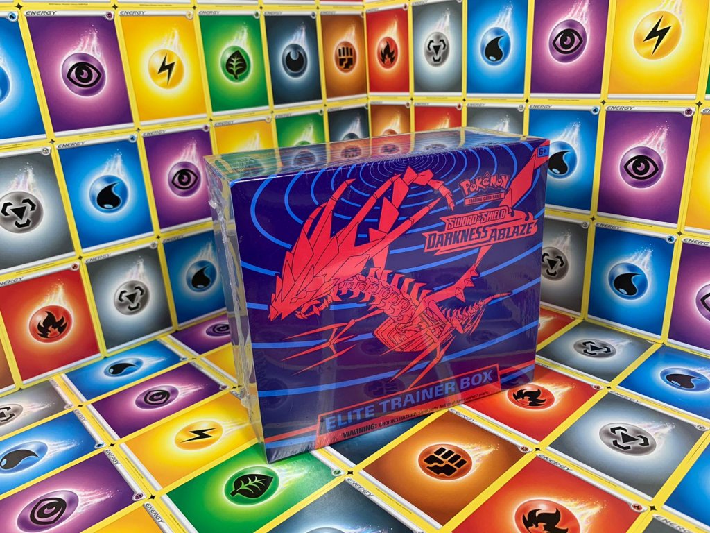 Pokémon TCG: Sword & Shield - Darkness Ablaze Elite Trainer Box