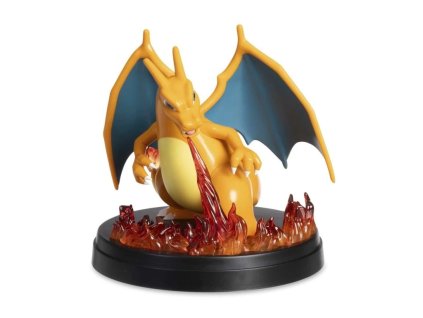 pokemon charizard figurka.jpg