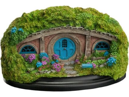 the hobbit hole bagshot row blue door 19 cm