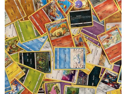 Mystery balíček 10ti Pokémon karet