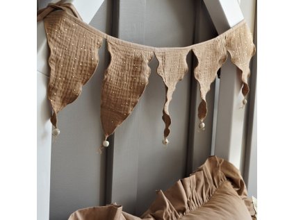 Girlanda na postel - skořice