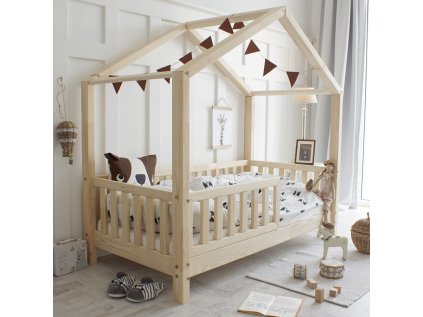 Domečková postel HouseBed se zábranou