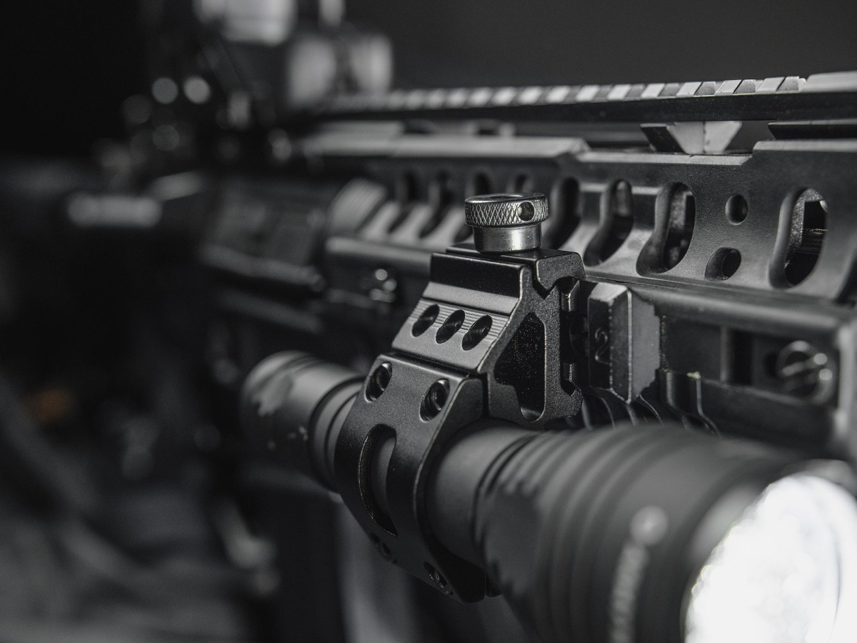 montaz-walther-tactical-na-weaver-listu-1