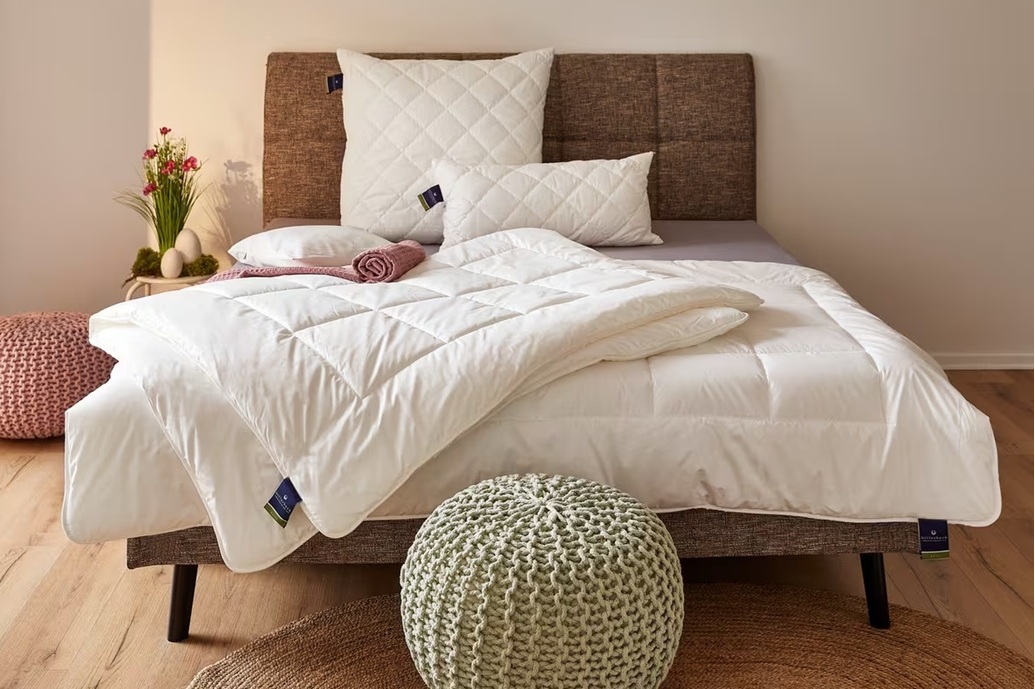 Přikrývky a polštáře z dutého vlákna Billerbeck