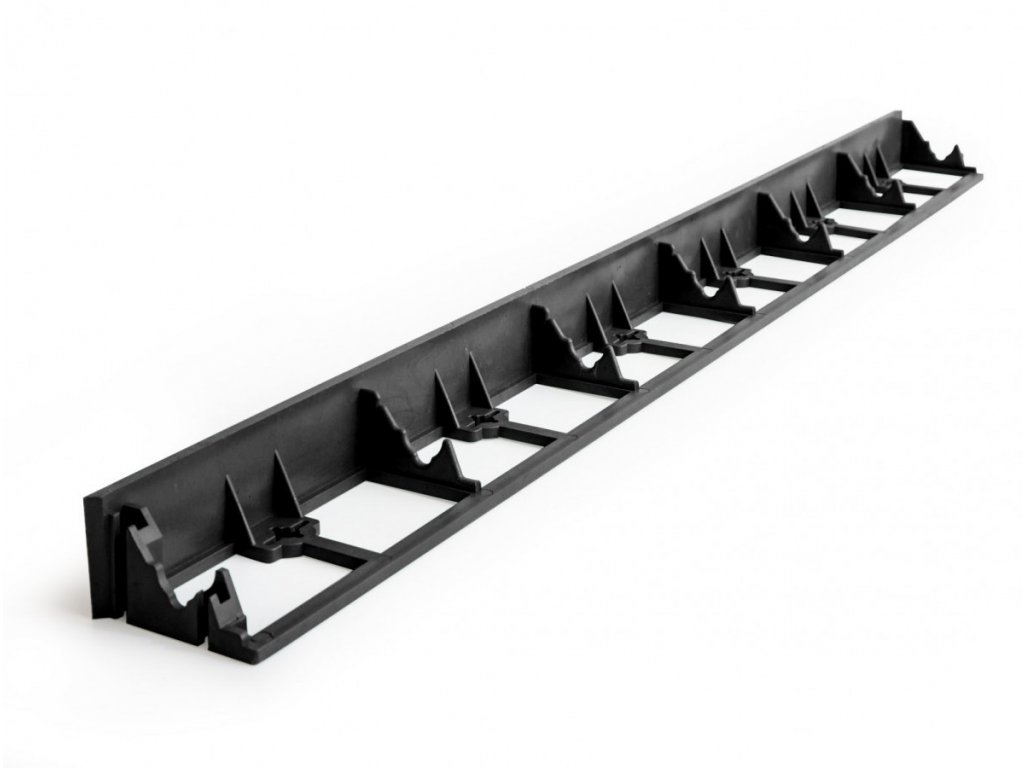 Plastový obrubník Guttagarden (Rozměr 4,5 x 100 cm, Barva černá, Parametry Materiál: plast, Požadované vlastnosti: mrazuvzdornost, Varianta: Guttagarden (1))