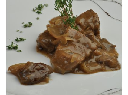 Telecí kýta s hříbky