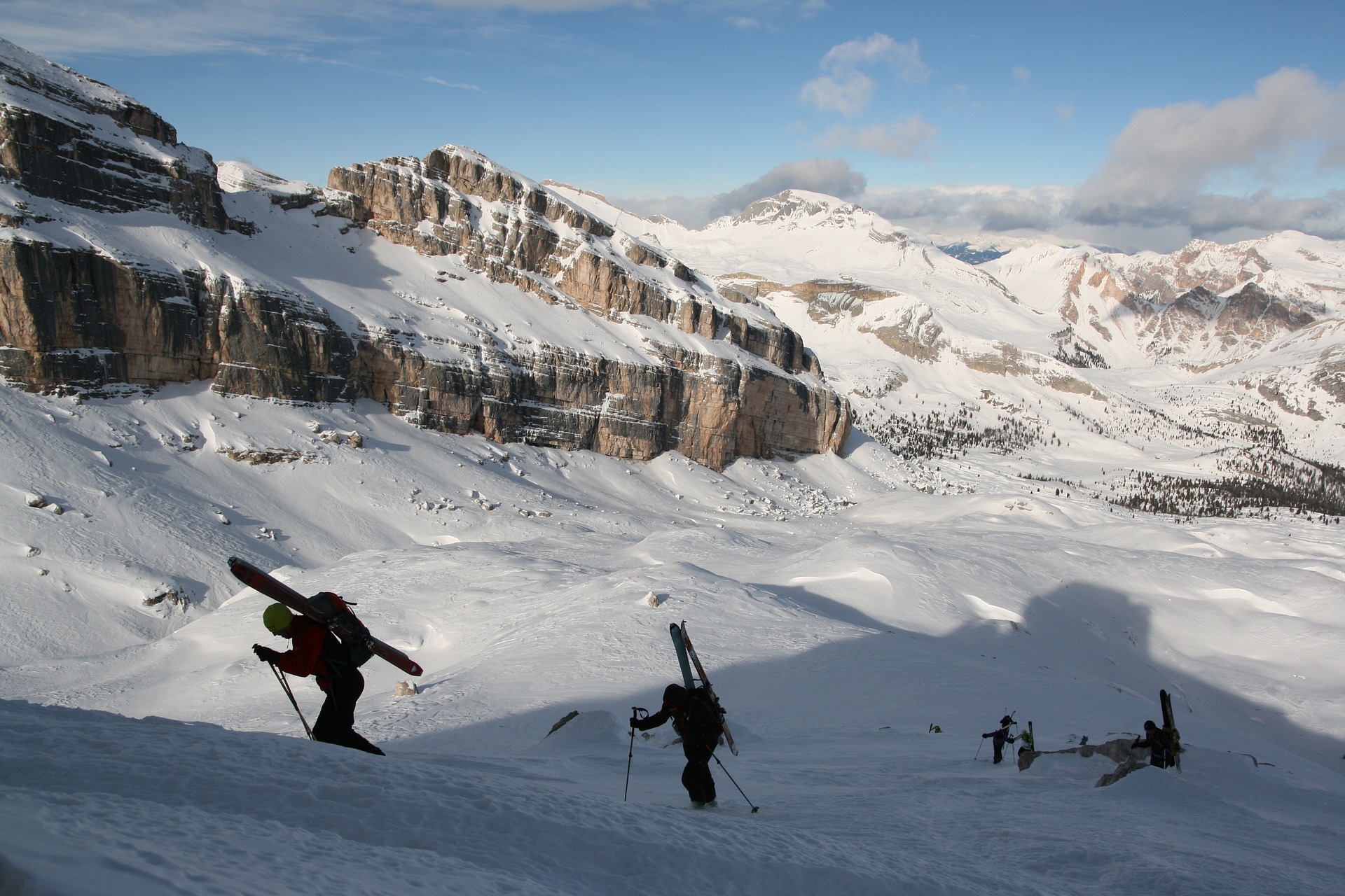 Skialpinismus - pohyb na lyžích ve volném terénu - 4. díl - Oblečení pro Skialpinismus