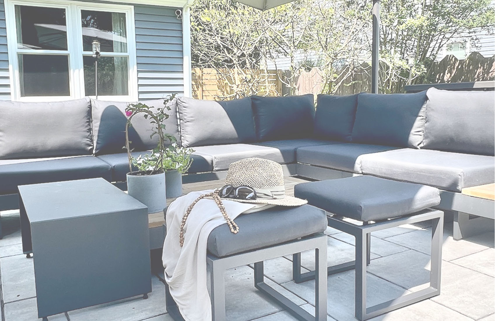 Naše polstry cestují do světa