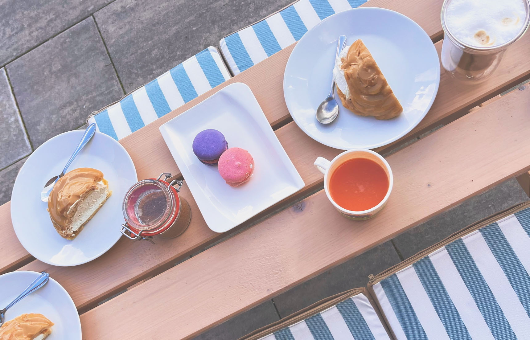 Jak čistit odolné skvrny z polstrů