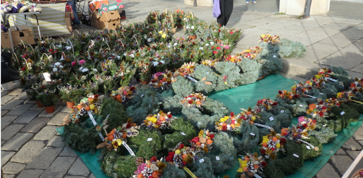 Dušičkové dekorace