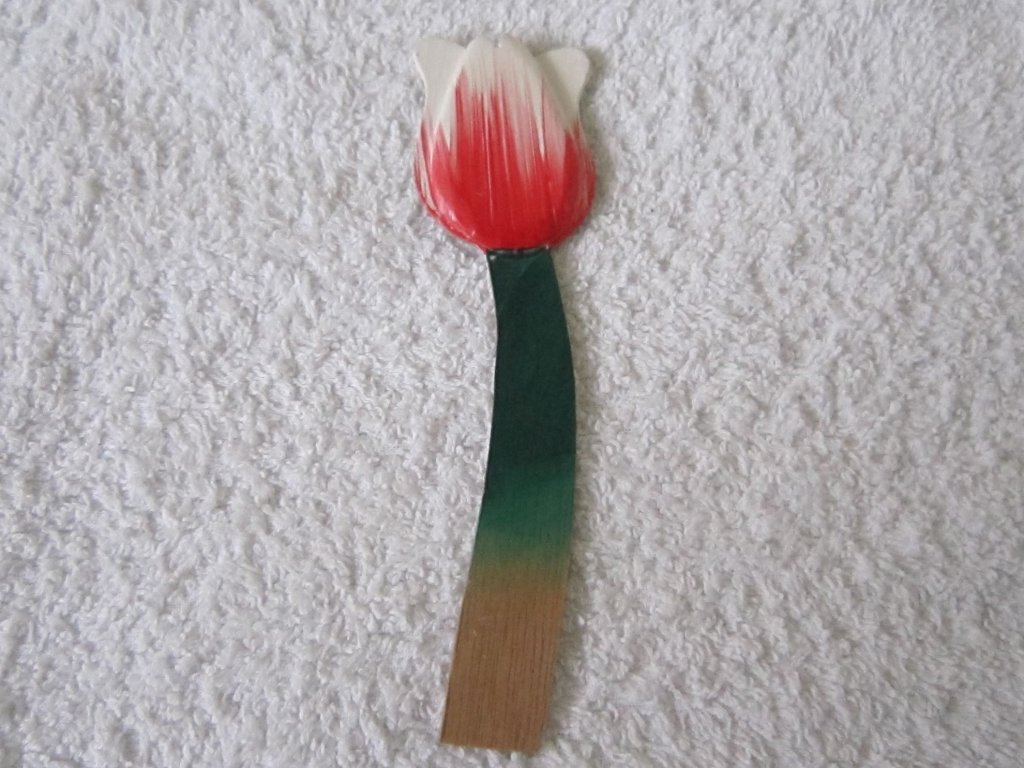 0008949 magnet tulipan se stonkem cerveno bily