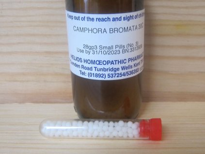 0011725 camphora 30 c proti mravencum a dalsim skudcum
