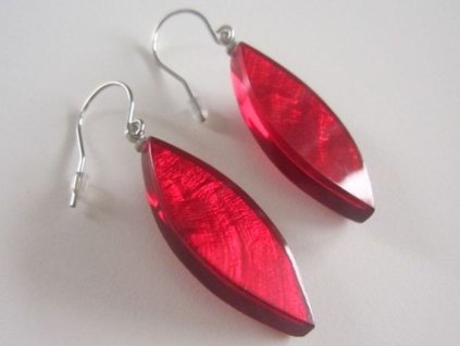 0002981 nausnice listy cervene