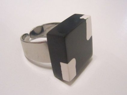 0003031 prsten kostky black white