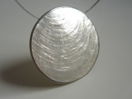 0003043 prirodni sperk big pendant bily