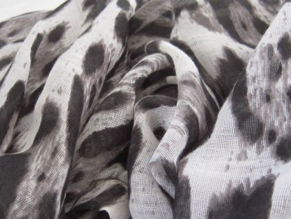 0010722 sal leopard snezny