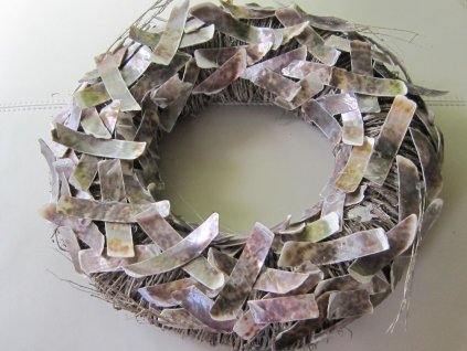 0011571 venec z musli a prouti velky