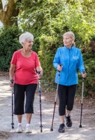 nordic-walking-seniori-s-artritidou