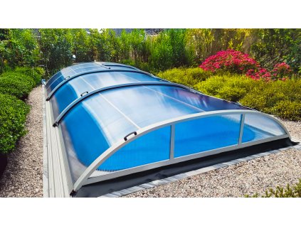 890 1 sapphire die elegante flache pooluberdachung aus klarem 4 mm polycarbonat fur pool 8 3x3 3 340 850 cm