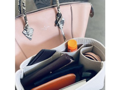 7eec17b3 2d15 4368 aab7 f0d4b359e285 2