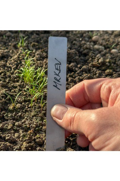 Nerezové cedulky do záhonů