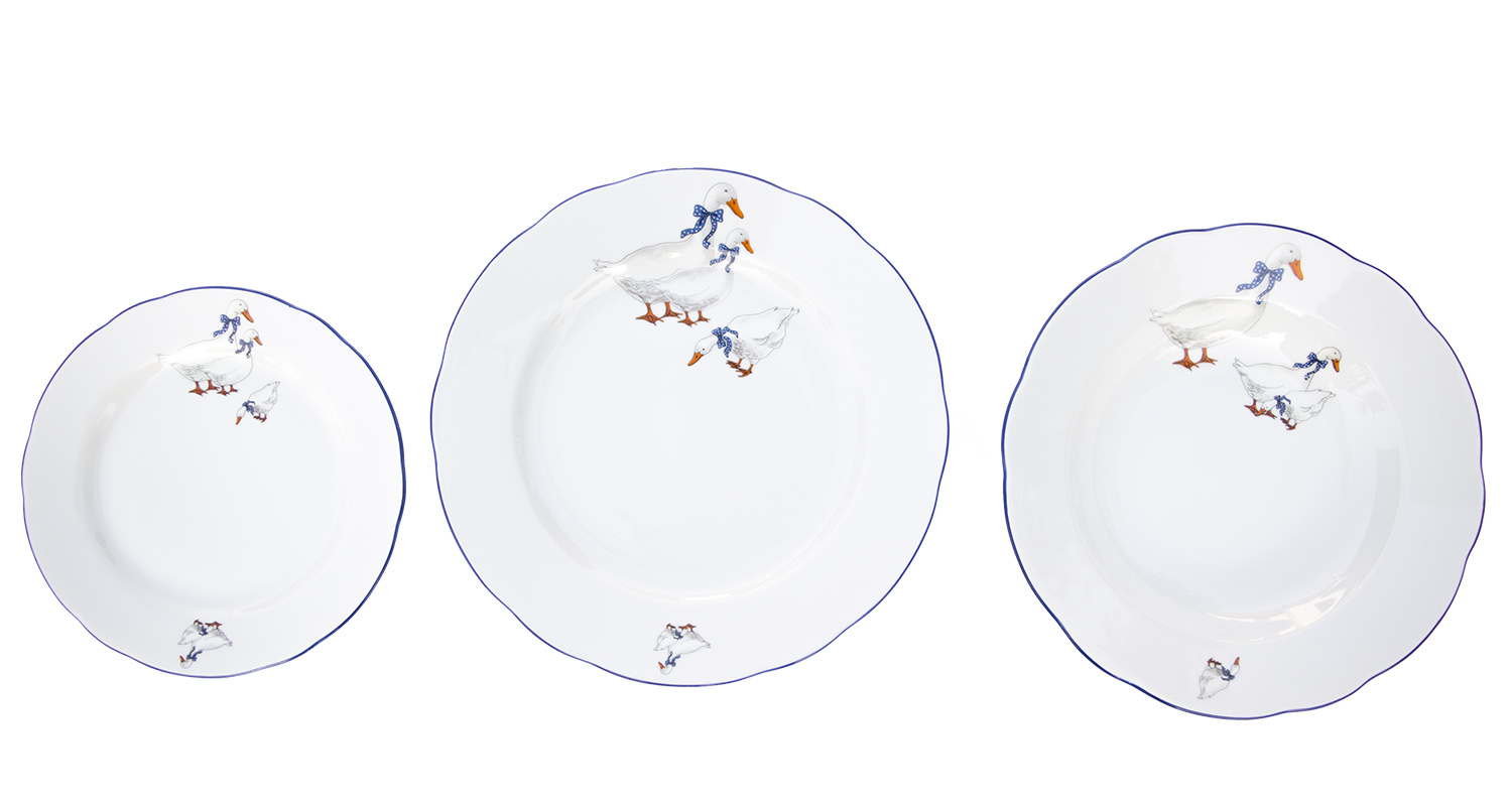 Sada talířů, karlovarský porcelán Leander Loučky, Mary-Anne, husy, 18 dílná