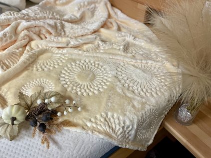 Deka luxusní mikrovlákno Stella krémová 220x240cm