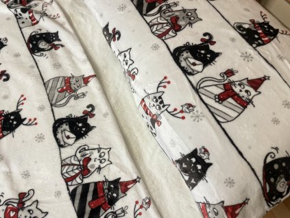 Povlečení mikroflanel kočky na střeše