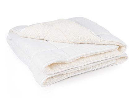 přikrývka s beránkem