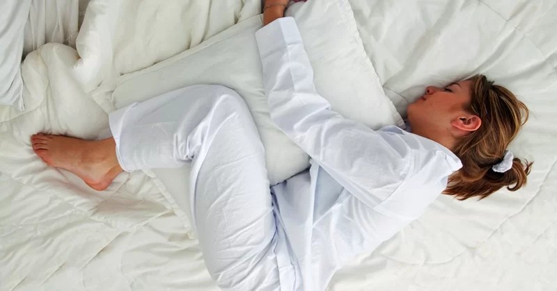 Správne polohy pri spánku